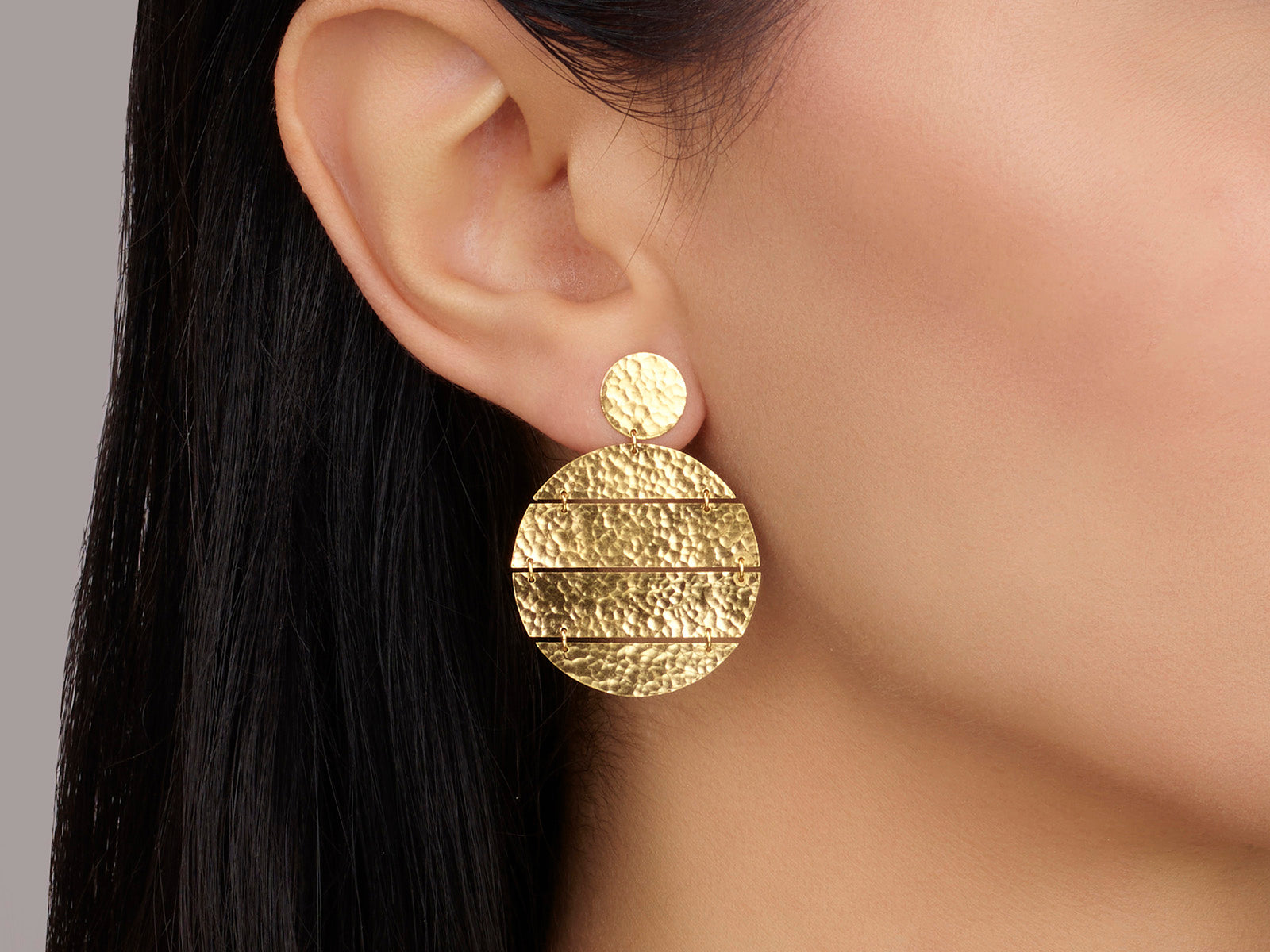 Gurhan Lush Circle Single Drop Earrings in 22K Yellow Gold