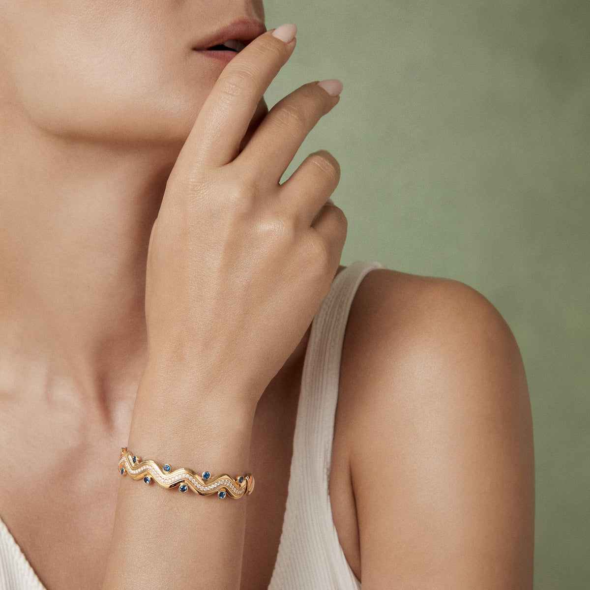 Mark Henry Sapphire Riva Surge Bangle in 18K Yellow Gold