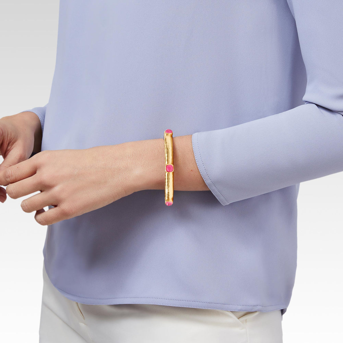 Julie Vos Catalina Hinge Bangle in Iridescent Palmetto Green