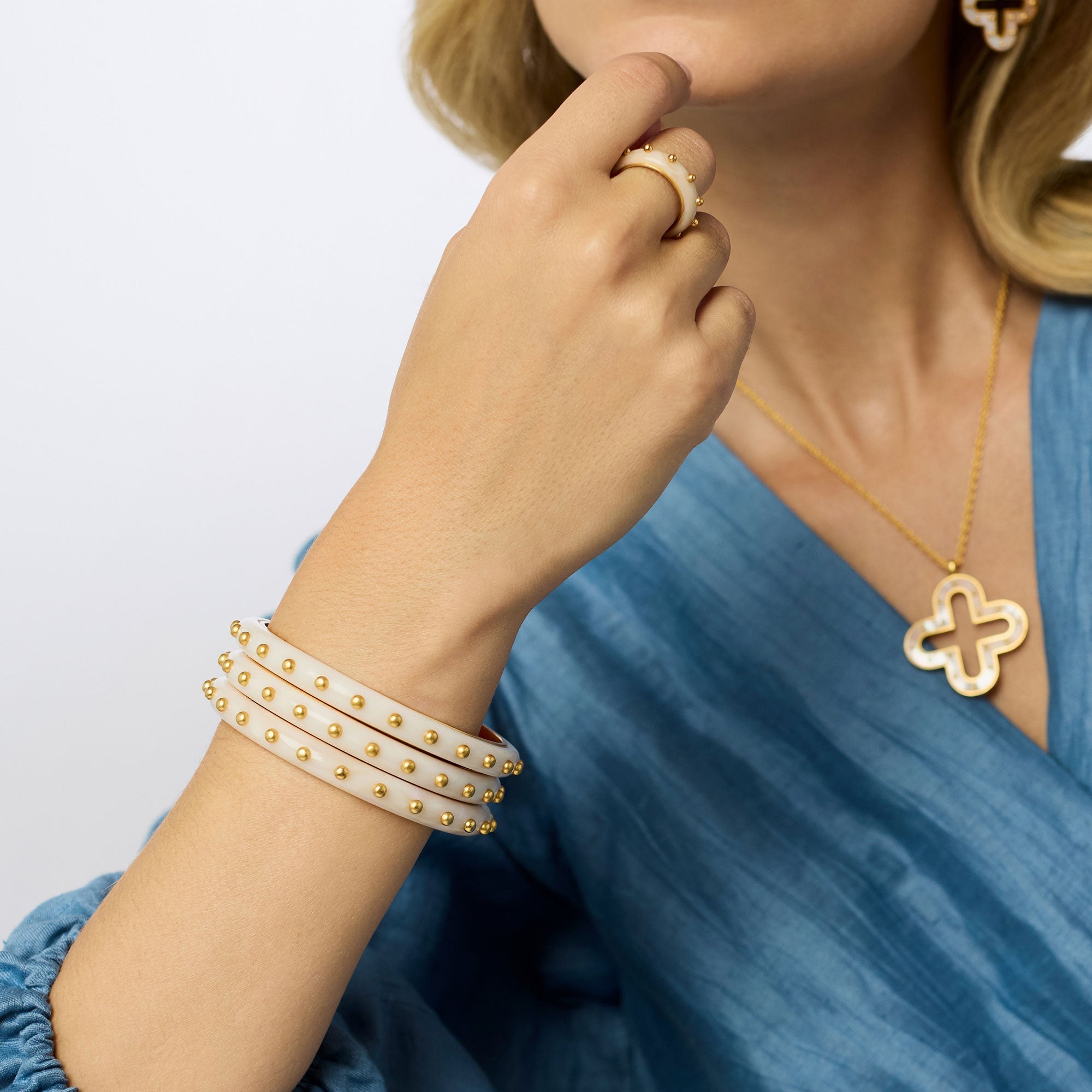 Julie Vos White Colette Bangle, Size M