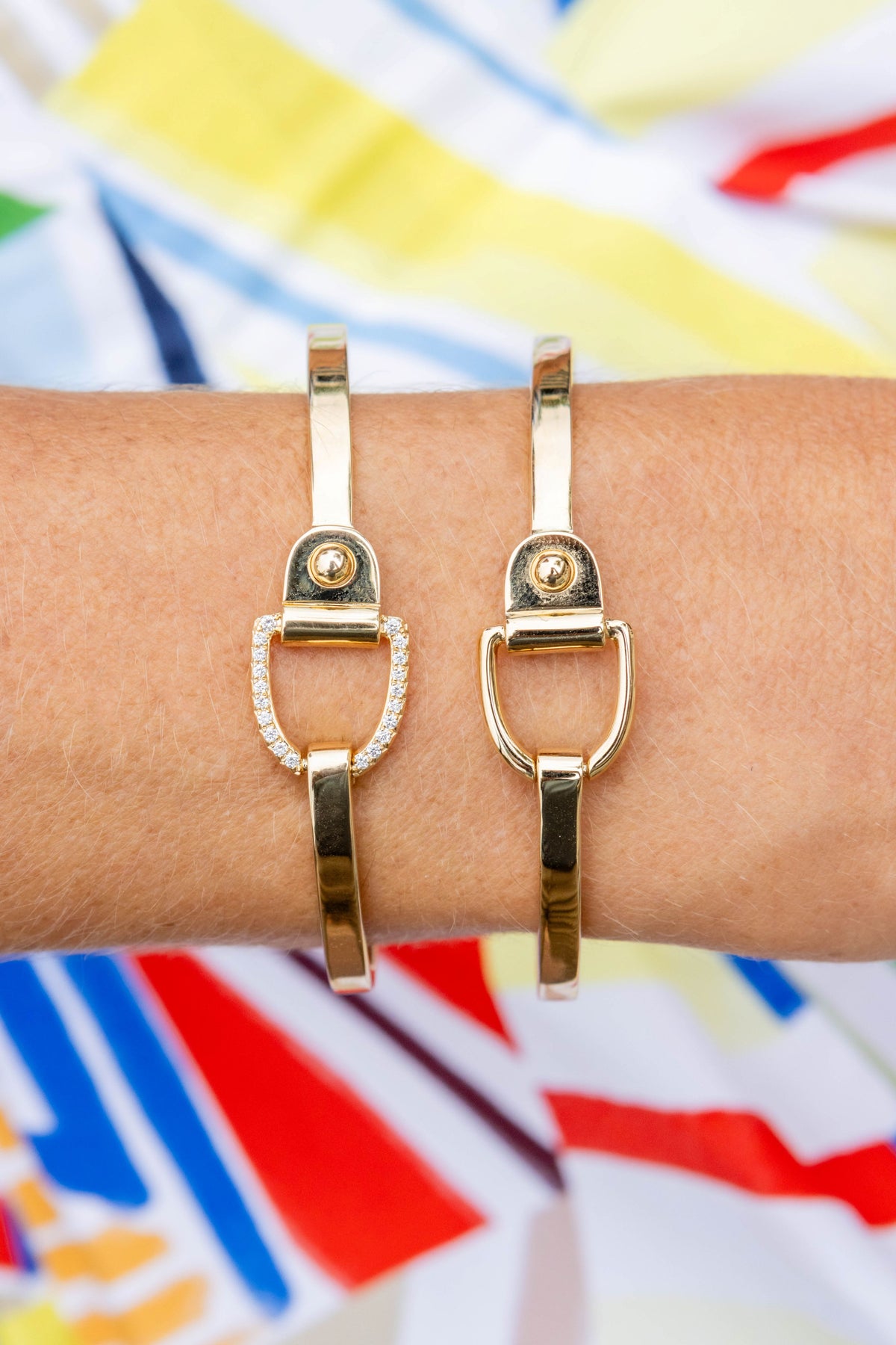 Statement Paris Rivet Bangle in 18K Yellow Gold
