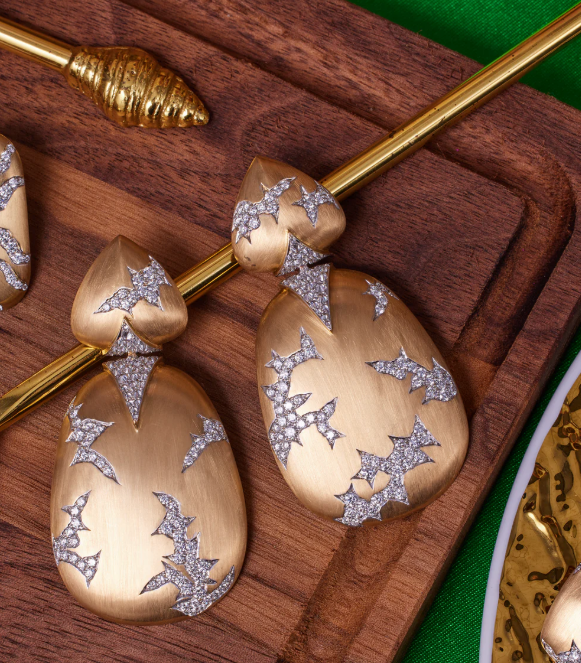 Arunashi Lightening Strikes Earrings in 18K Yellow Gold