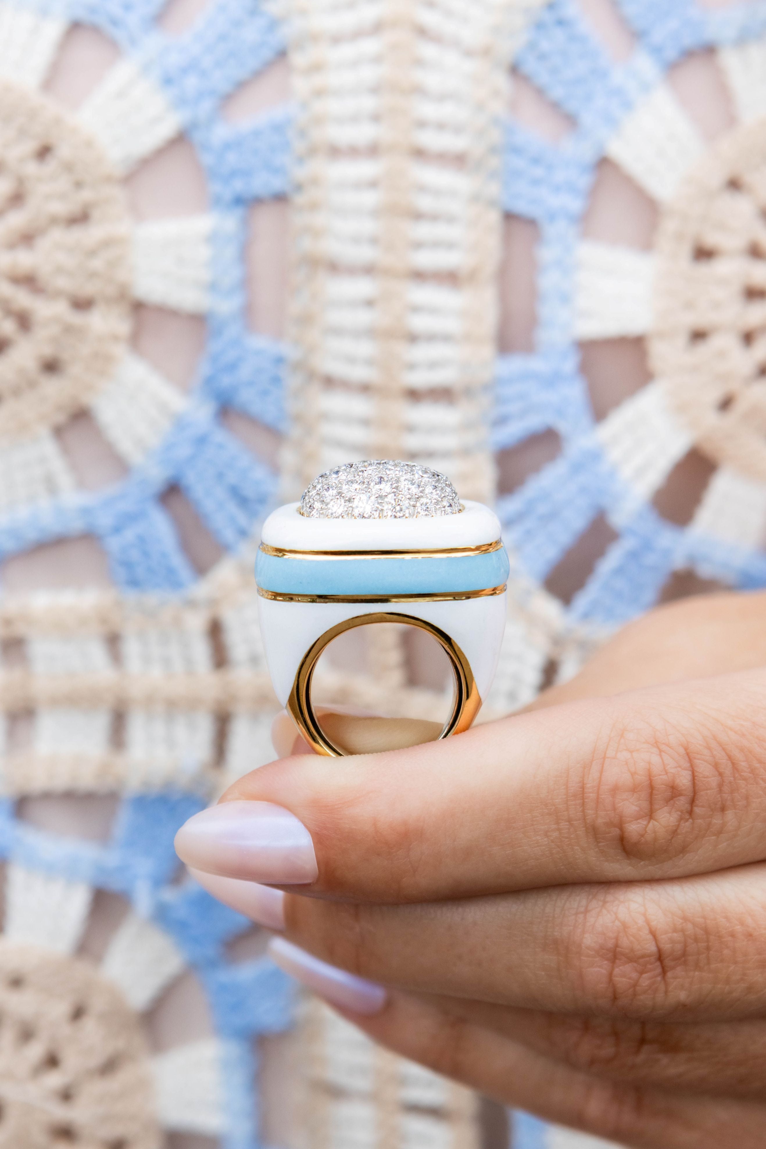 David Webb White & Blue Enamel Cabana Ring in 18K Yellow Gold, Size 6