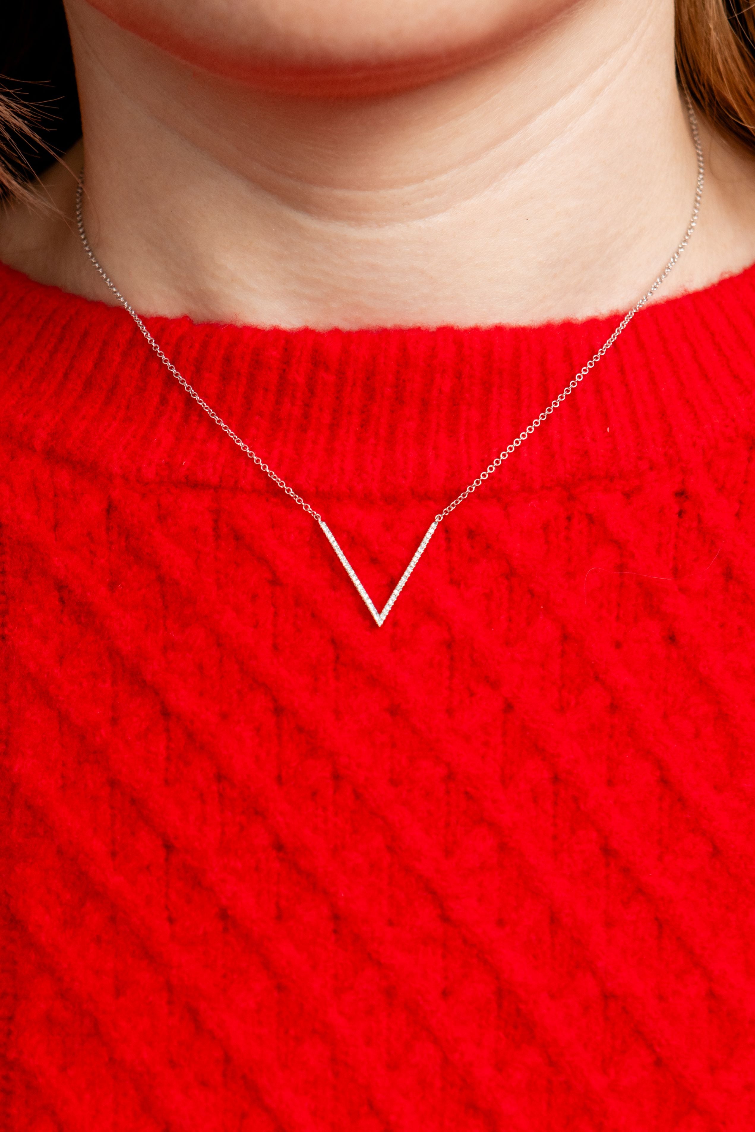 V Diamond Pendant Necklace in 14K White Gold