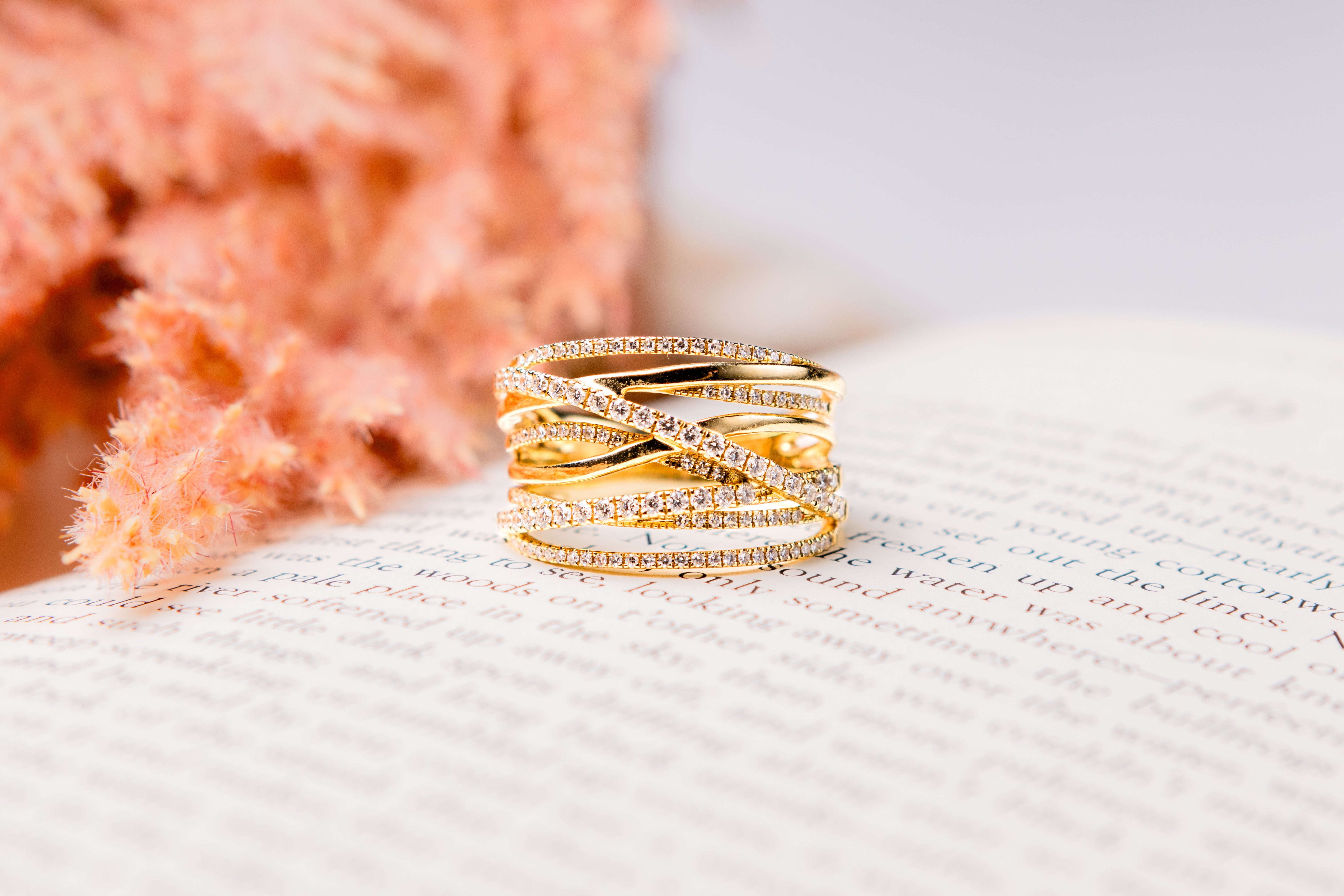 Embrace Crossover Diamond Ring in 14K Yellow Gold, Size 7