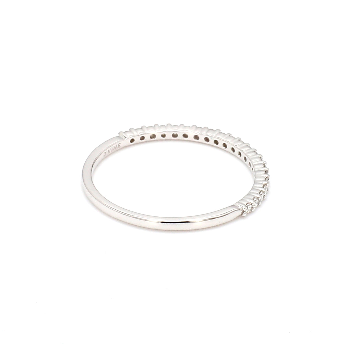 Halfway Shared Prong 0.15CT Diamond Band in 14K White Gold, Size 6