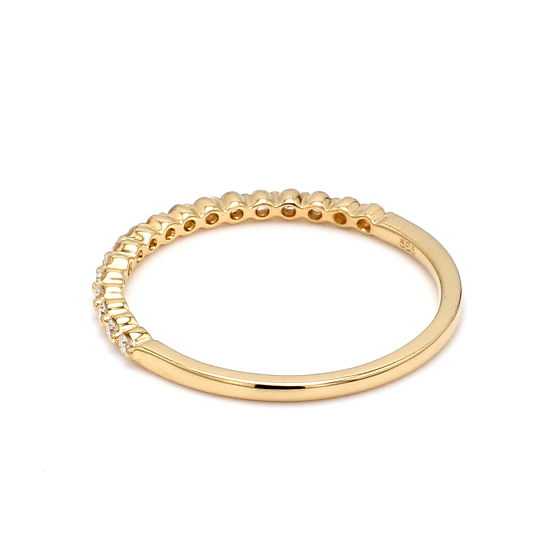 Halfway Single Prong 0.15CT Diamond Band in 14K Yellow Gold, Size 6