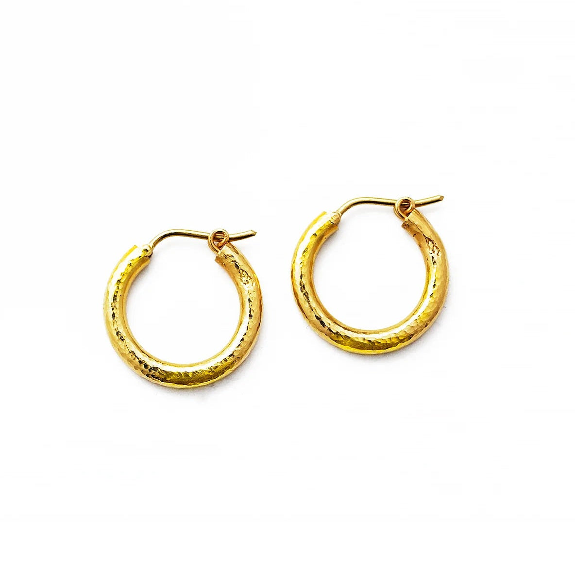 Elizabeth Locke Small Hammered Hoop Earrings in Yellow Gold