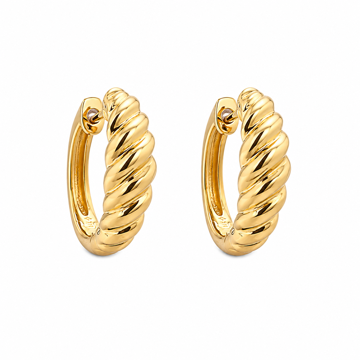 Croissant Huggie Hoop Earring in 14K Yellow Gold