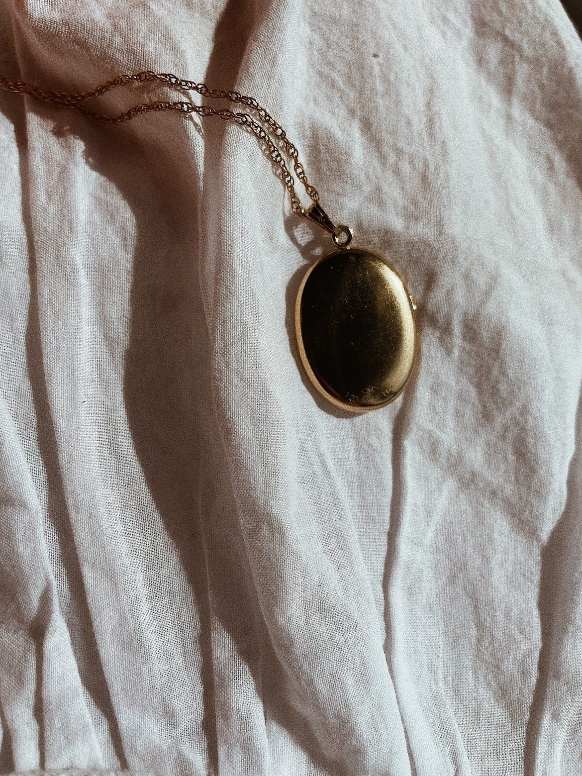 Polished Oval Locket Necklace in 14K Yellow Gold Filled, 20" Length