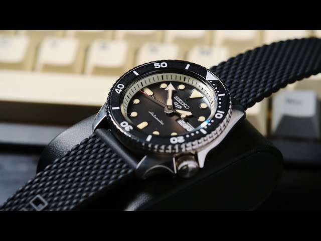 Seiko 5 Sport Black Dial Silicone Strap Watch SRPD95