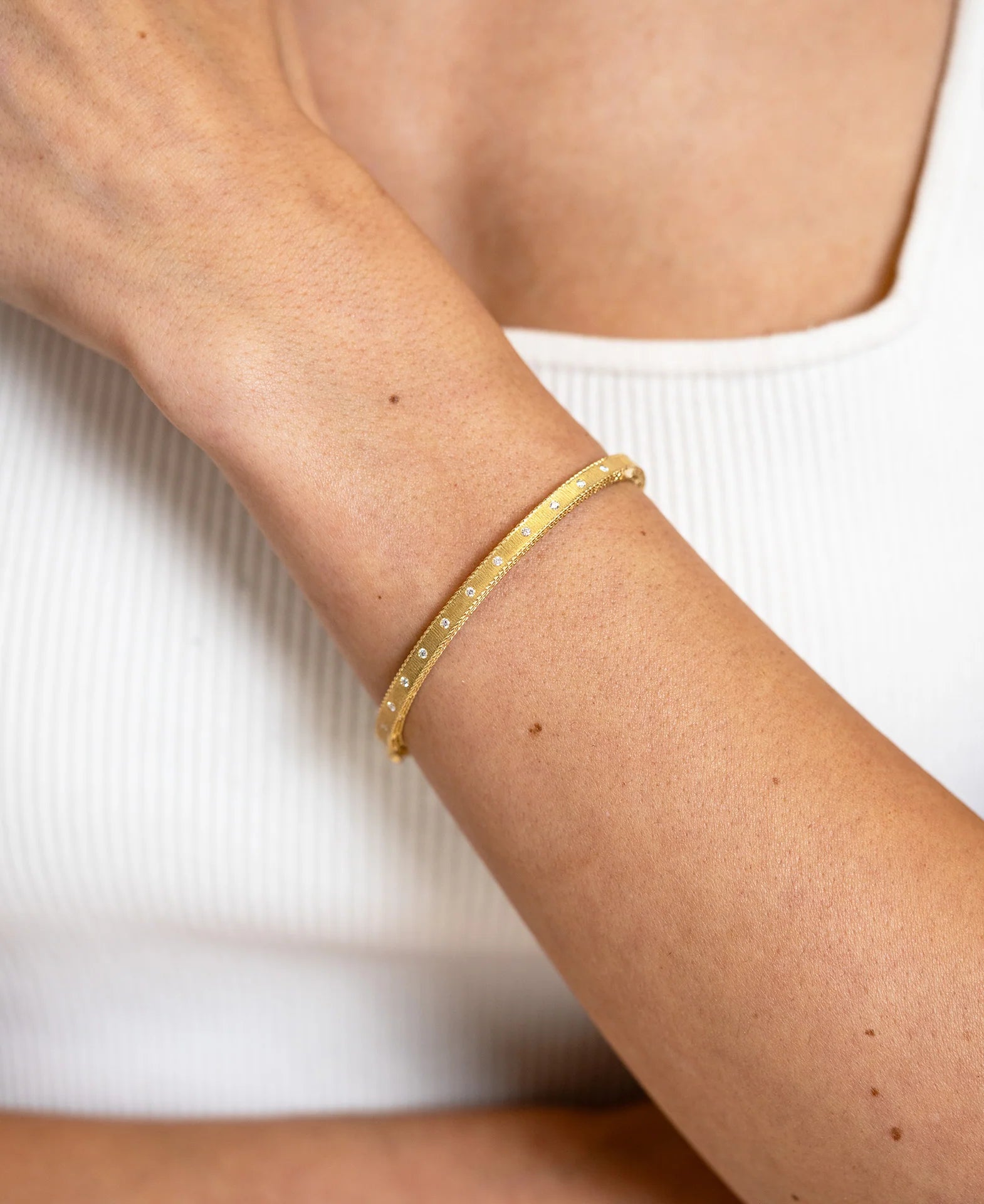 Roberto Coin Princess Diamond Satin Bangle in 18K Yellow Gold