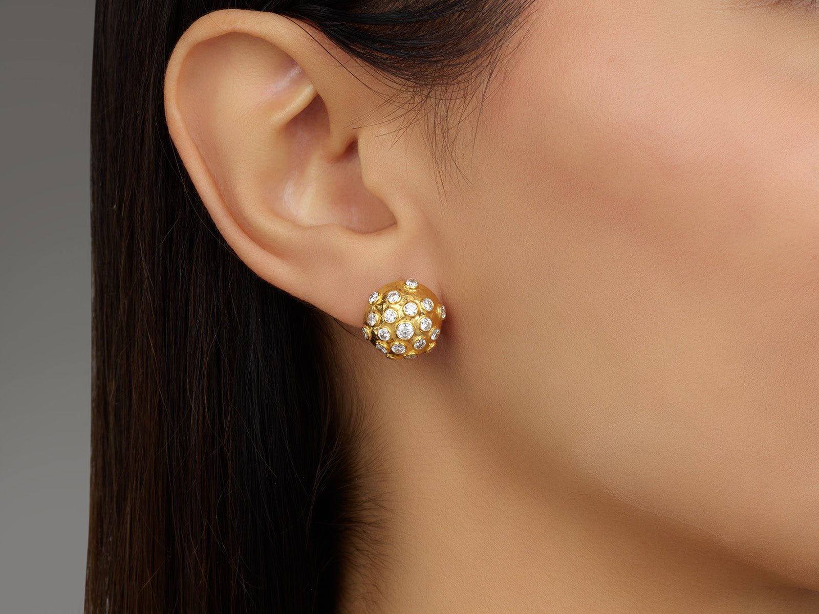 Gurhan Pointelle Diamond Ball Stud Earrings in 22K Yellow Gold