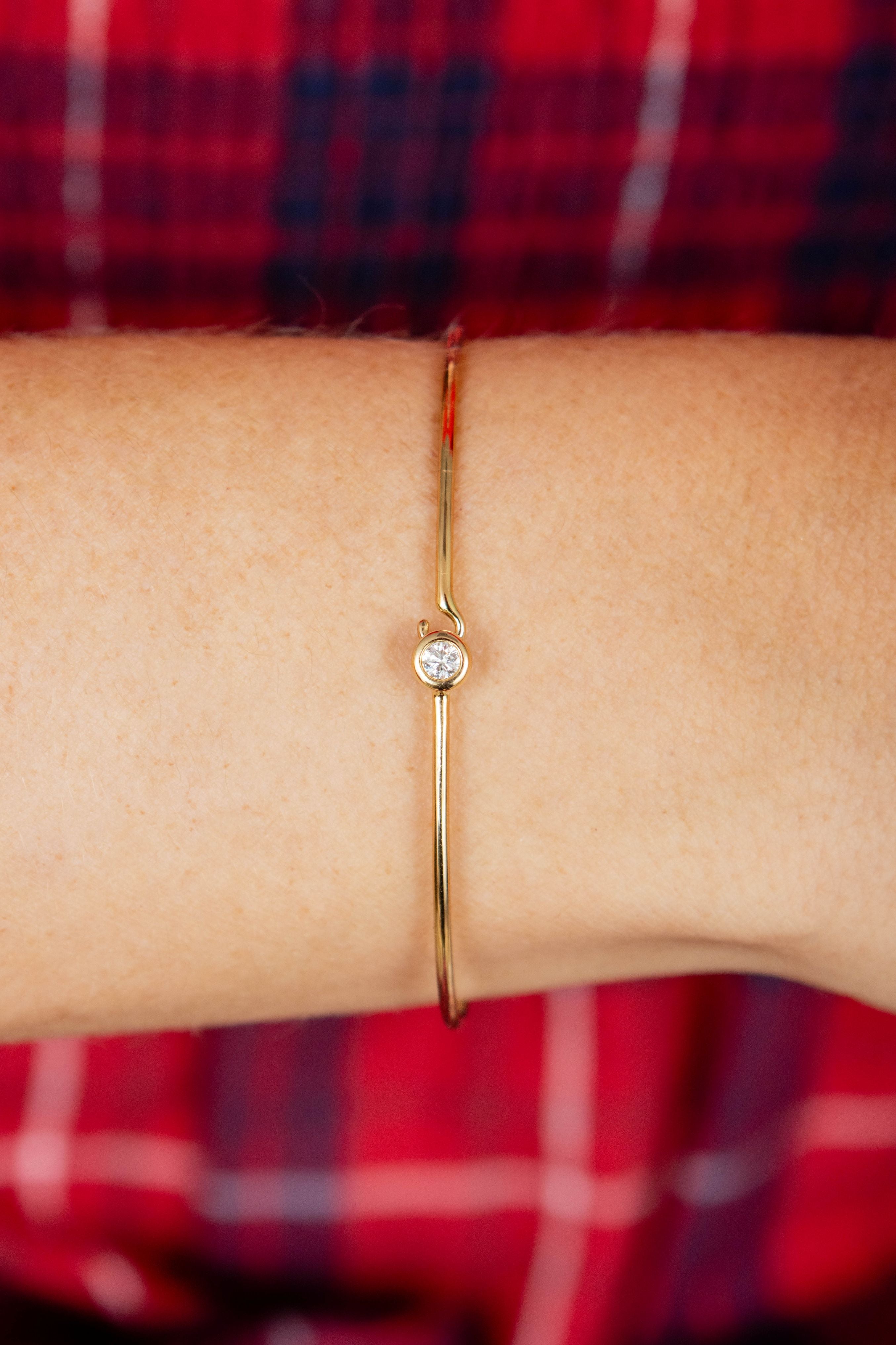 Single Bezel Set Diamond Bangle in 14K Yellow Gold