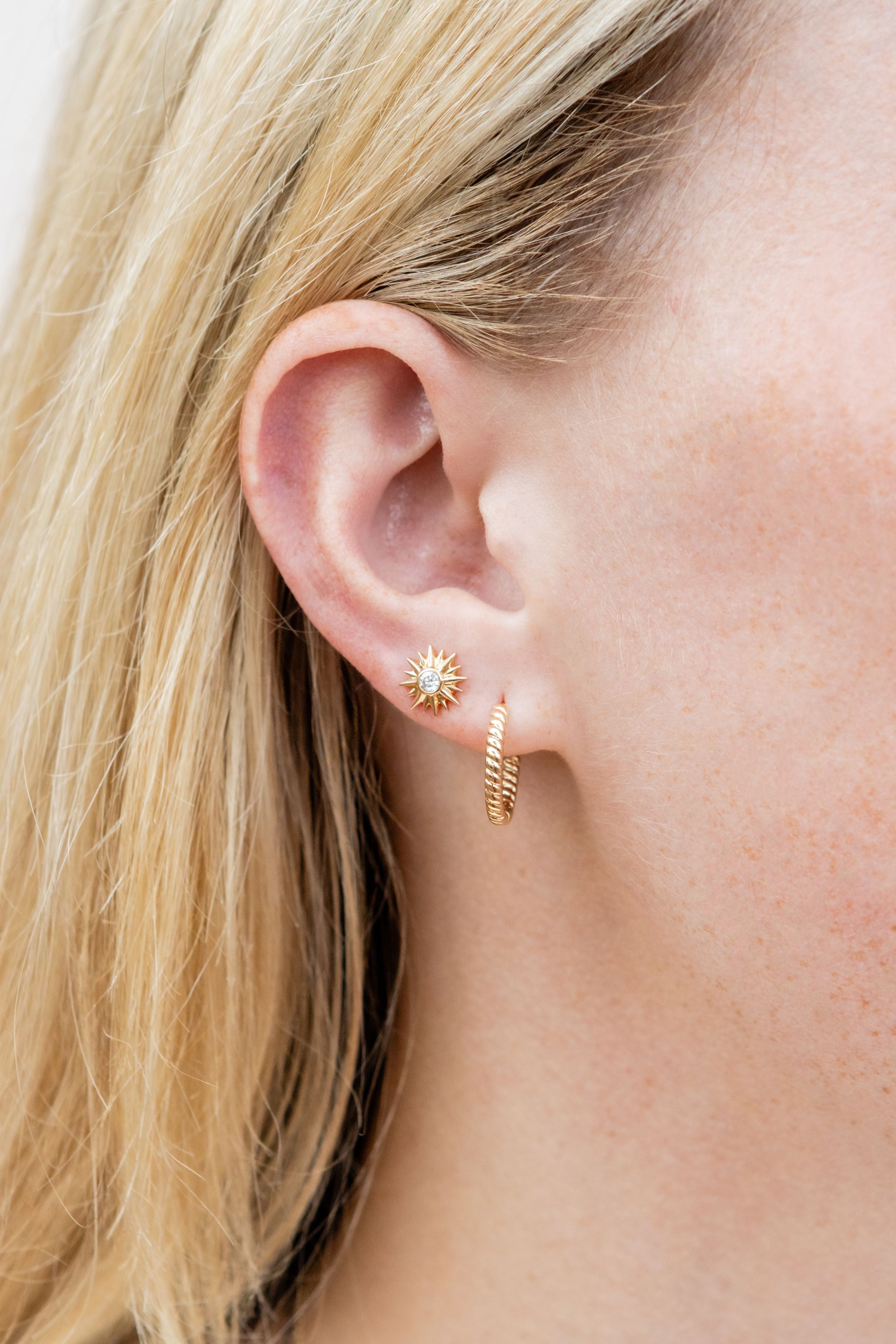 Diamond Starburst Stud Earrings in 14K Yellow Gold