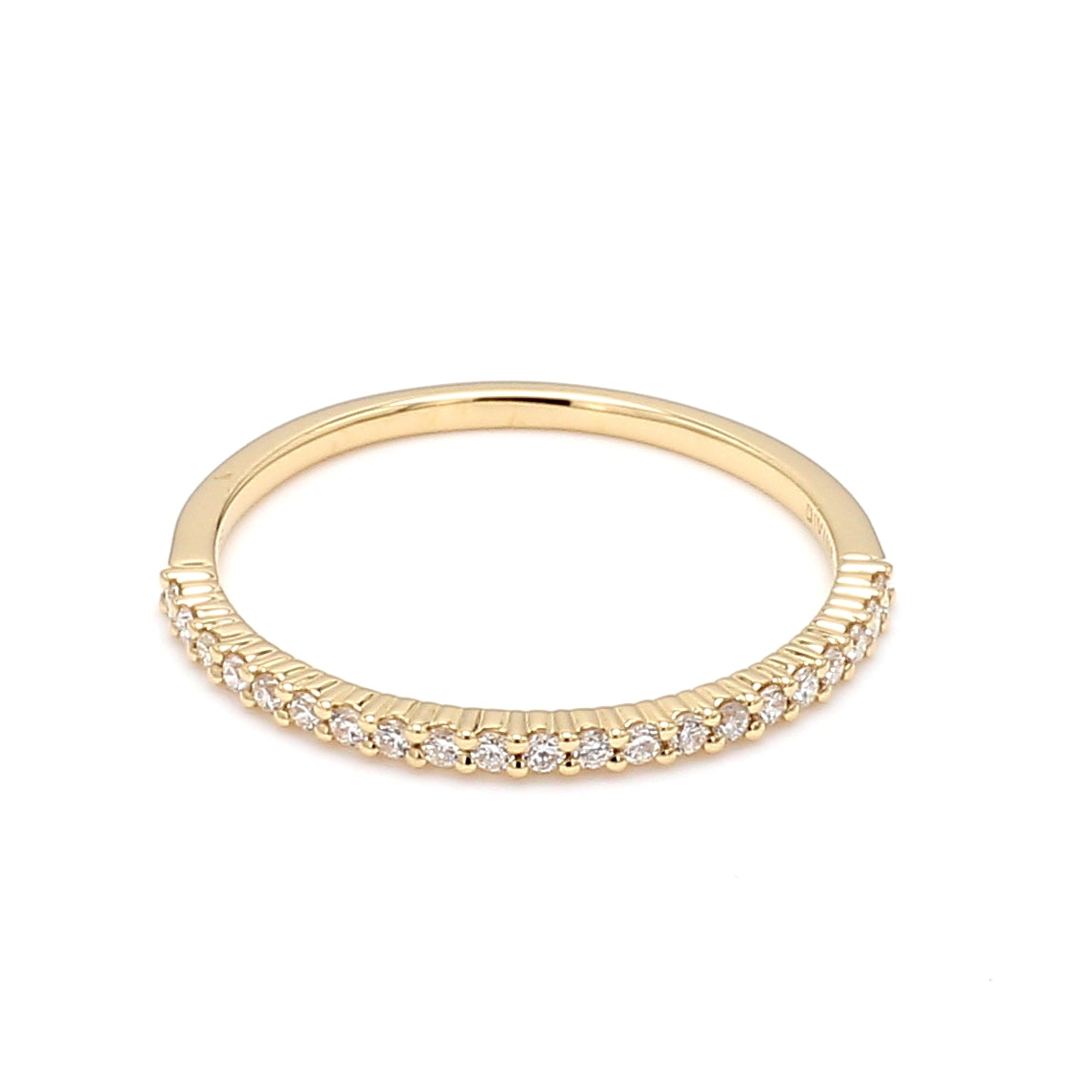Halfway Shared Prong 0.15CT Diamond Band in 14K Yellow Gold, Size 6