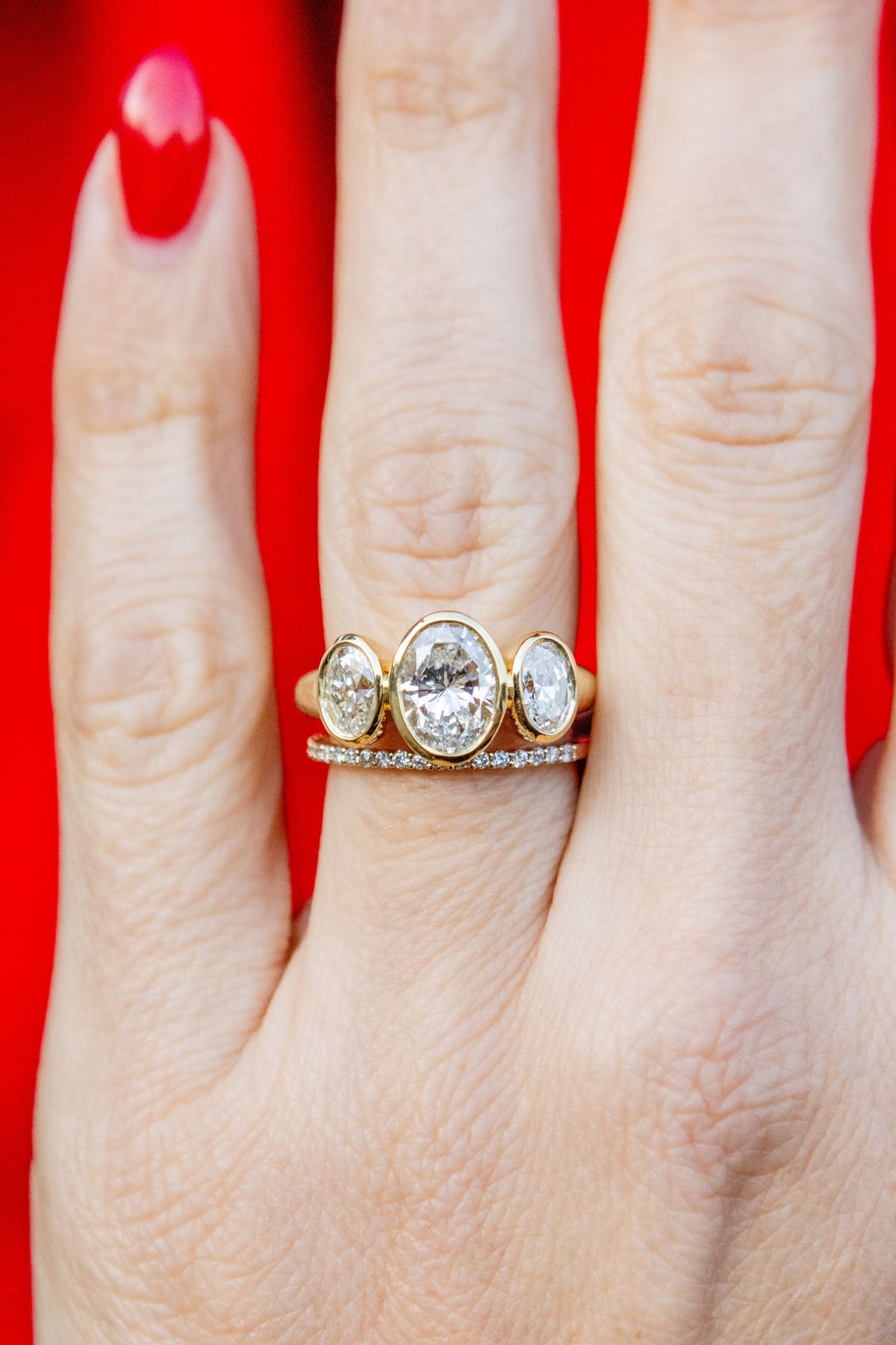 Halfway Shared Prong 0.15CT Diamond Band in 14K Yellow Gold, Size 6