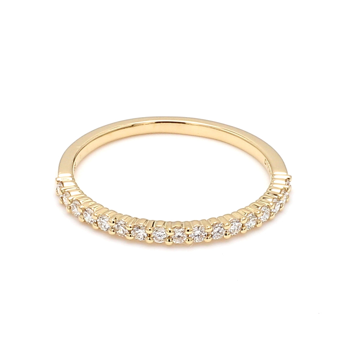 Halfway Shared Prong 0.25CT Diamond Band in 14K Yellow Gold, Size 6