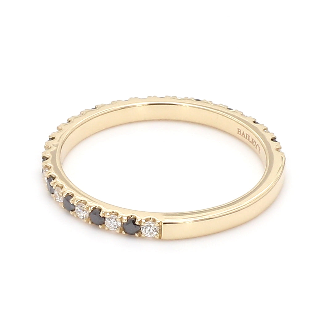 Alternating Black & White Diamond Band in 14K Yellow Gold, Size 6.5