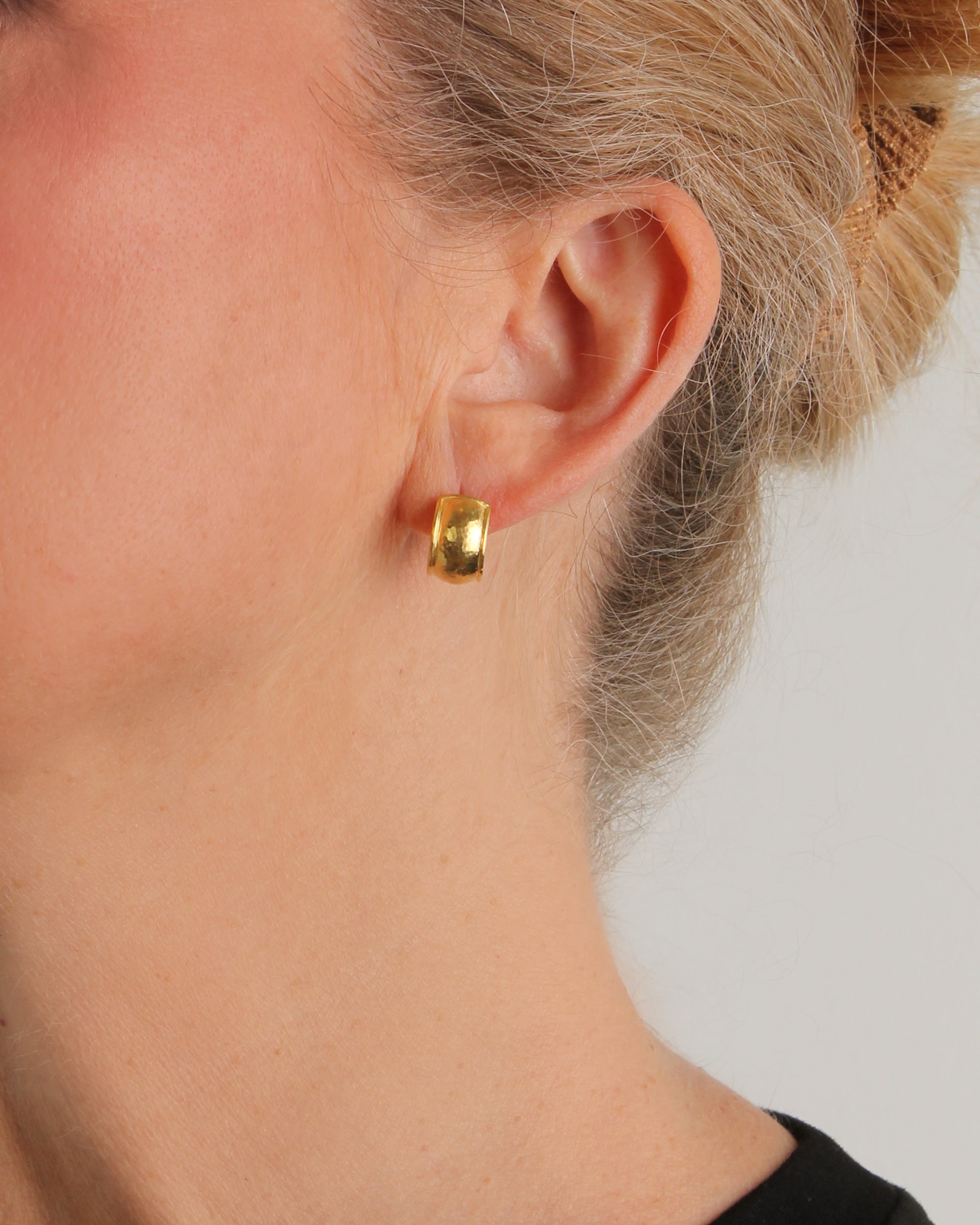 Elizabeth Locke Baby Curved Hoops in Yellow Gold