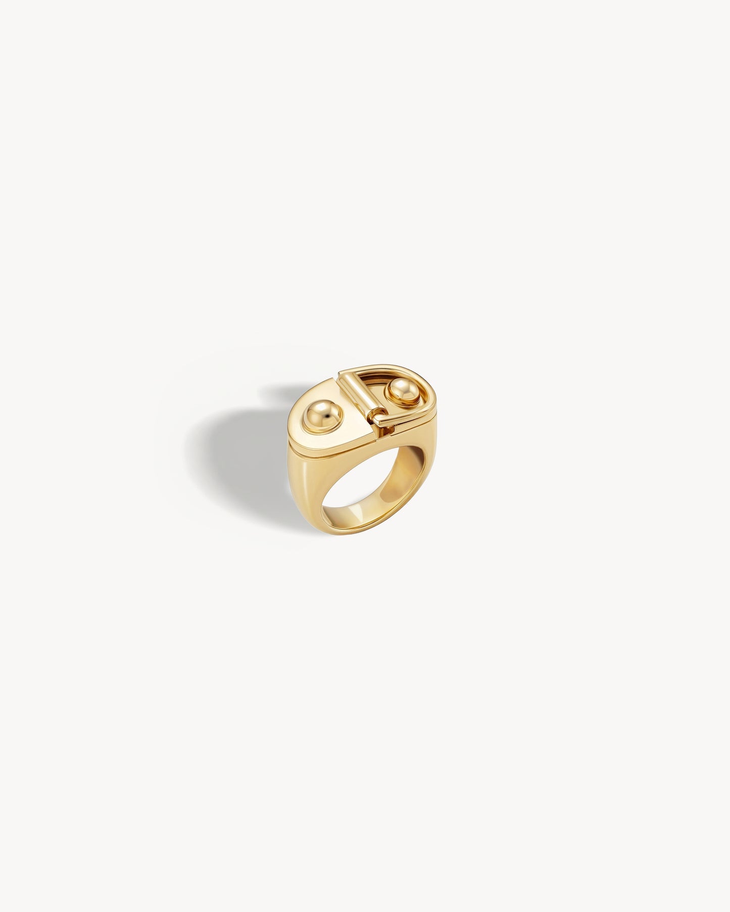 Statement Paris Small Rivet Signet Ring in 18K Yellow Gold, Size 6.5