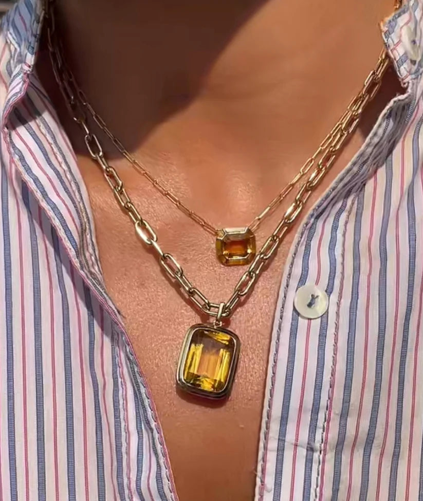 Goshwara Manhattan Citrine Cushion Cut Pendant Necklace in 18K Yellow Gold