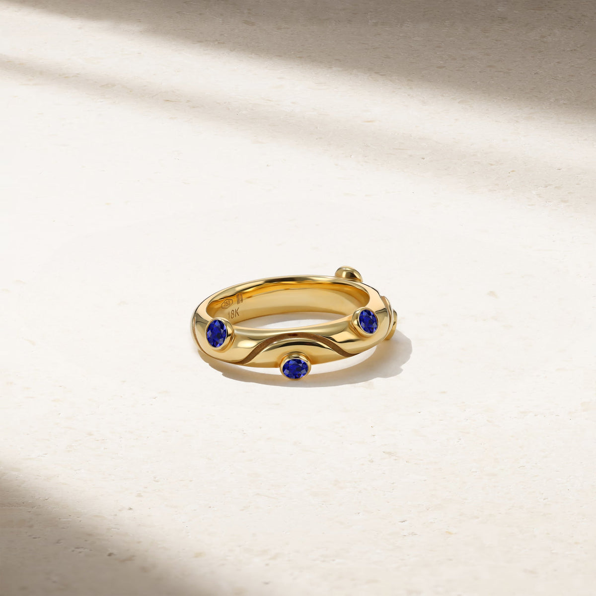 Mark Henry Sapphire Riva Crest Ring in 18K Yellow Gold, Size 7
