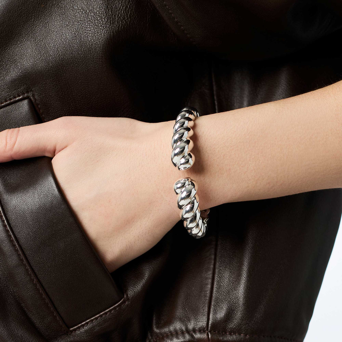 Julie Vos Ravello Cuff in Silver
