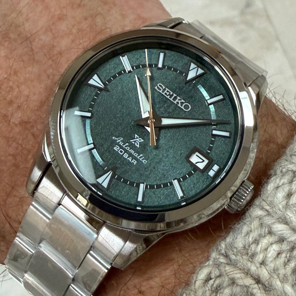 Seiko Luxe Prospex Watch SPB289