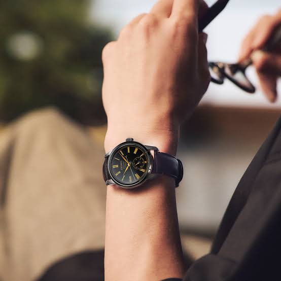 Seiko Luxe Presage Watch SPB499