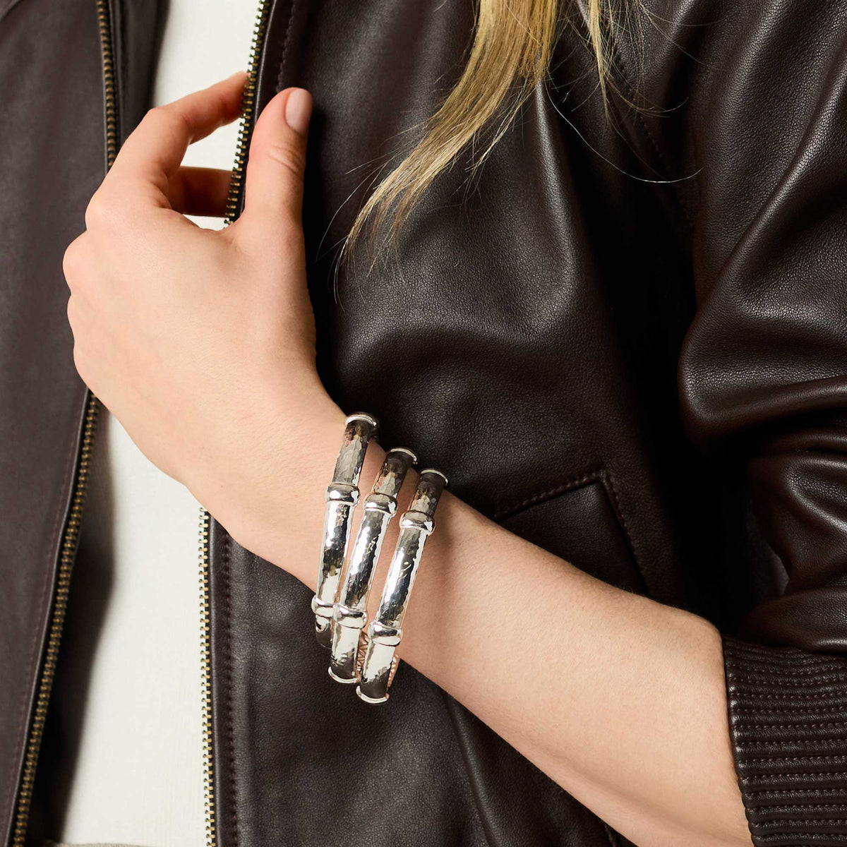 Julie Vos Sahara Bangle in Silver