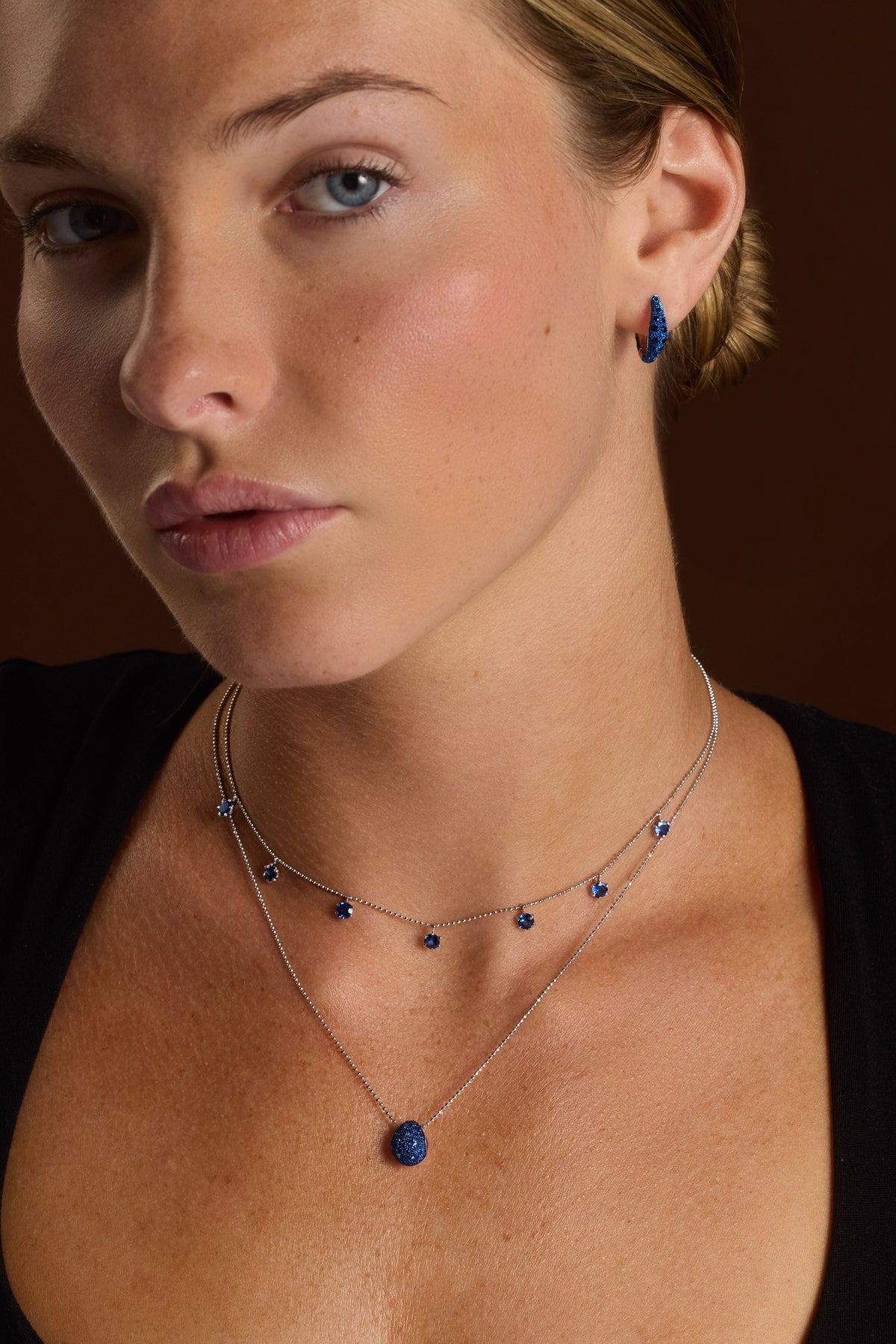Graziela Floating Blue Sapphire Necklace in 18K Yellow Gold