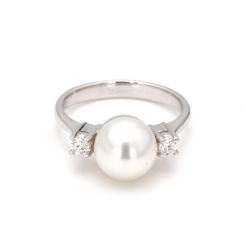 Single Pearl and Two Diamond Ring – Bailey's Fine Jewelry